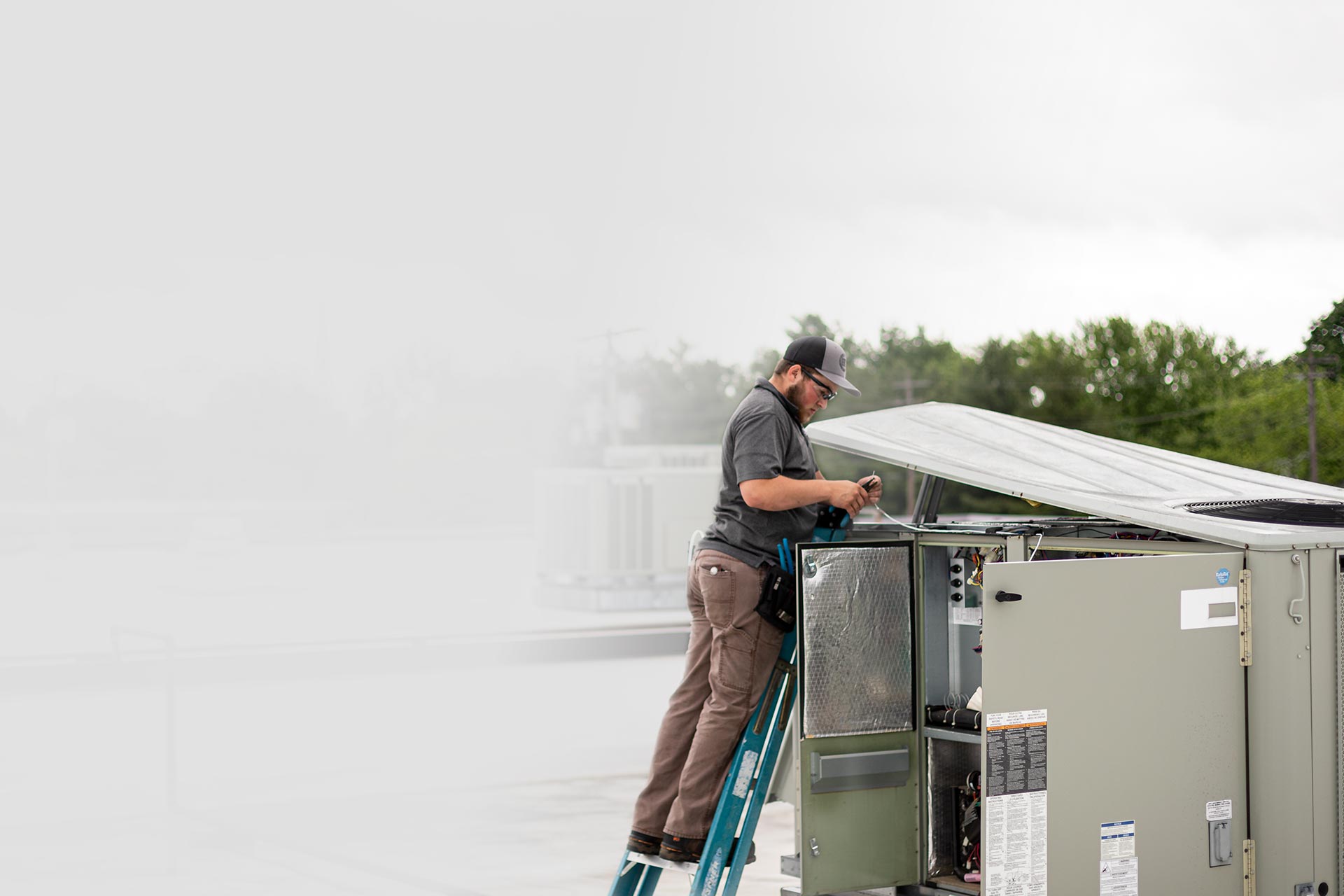 We Always Deliver Expertise - Crew Installing System